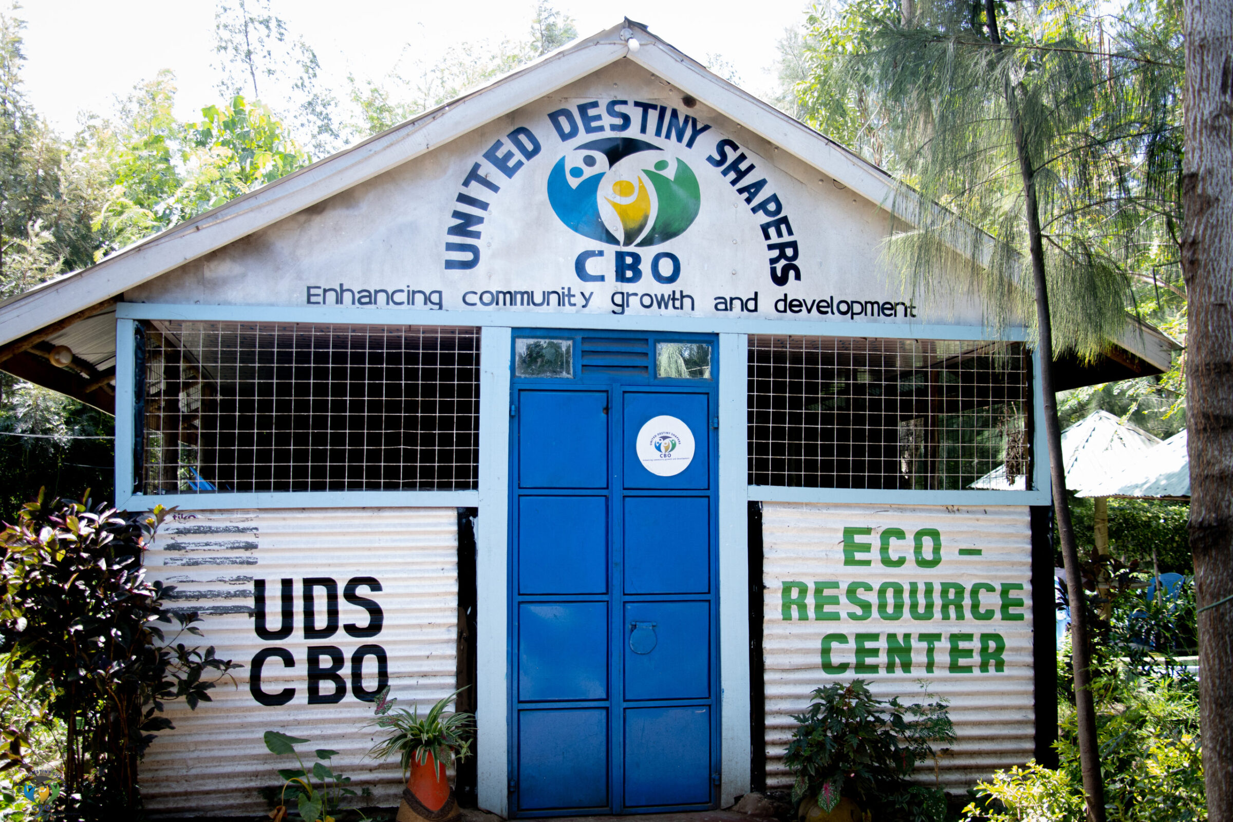 ECO - RESOURCE CENTER